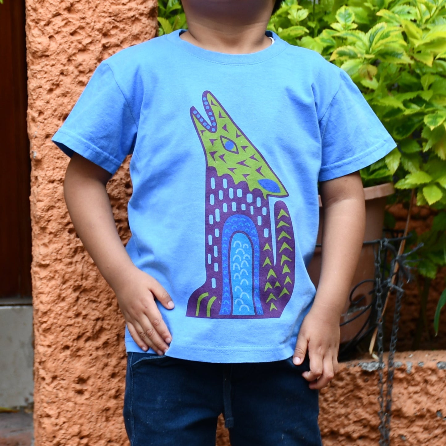 Playera infantil coyote